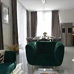 Lauvi, Free Fiat 500 Cabriolet, Scooters , Ps5 * Kastela