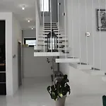 Villa Lauvi, Free Fiat 500 Cabriolet, Scooters , Ps5 *