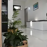 Villa Lauvi, Free Fiat 500 Cabriolet, Scooters , Ps5 *
