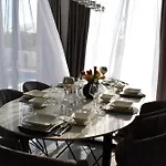 Villa Lauvi, Free Fiat 500 Cabriolet, Scooters , Ps5 *